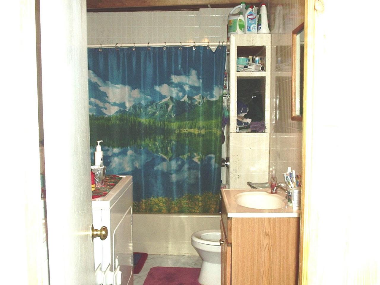 Red Rock Ridge Road Henryville, PA 18332 - Photo 10 of 13 bathroom