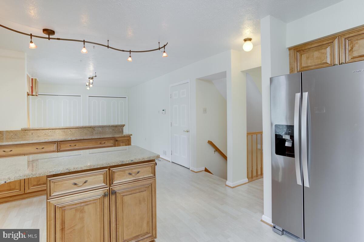 6456 Skipton Drive Hanover, MD 21076 - Photo 15 of 75 Kitchen