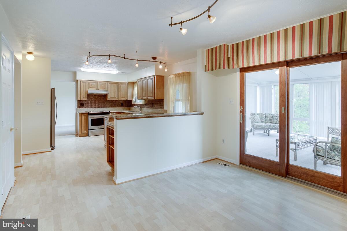 6456 Skipton Drive Hanover, MD 21076 - Photo 21 of 75 Family room