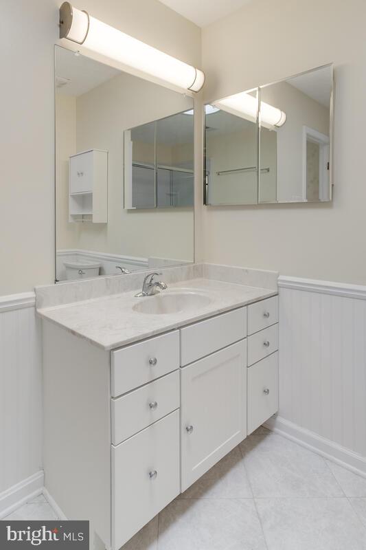 6456 Skipton Drive Hanover, MD 21076 - Photo 35 of 75 Primary bath