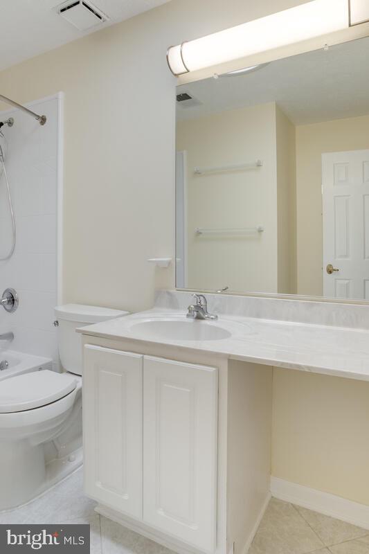 6456 Skipton Drive Hanover, MD 21076 - Photo 39 of 75 Hall bath