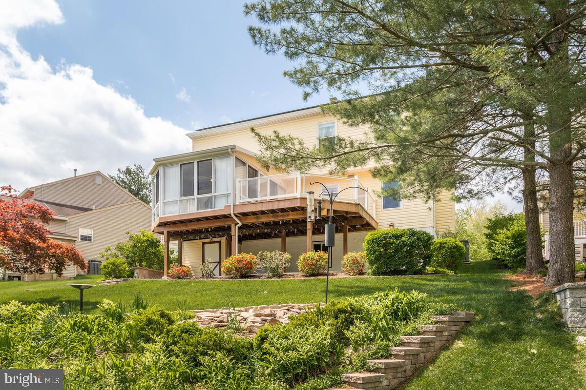 6456 Skipton Drive Hanover, MD 21076 - Photo 57 of 75 Steps to one of the 3 terraces