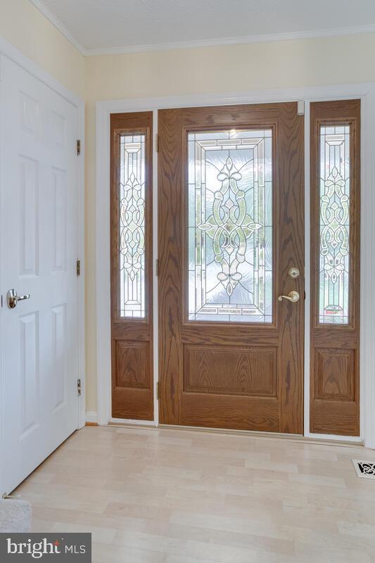 6456 Skipton Drive Hanover, MD 21076 - Photo 7 of 75 Anderson Oak door and storm