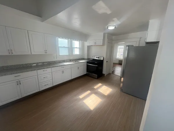 $269,900 | 89 Bristol Street, Springfield, MA 01109