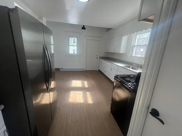 $269,900 | 89 Bristol Street, Springfield, MA 01109