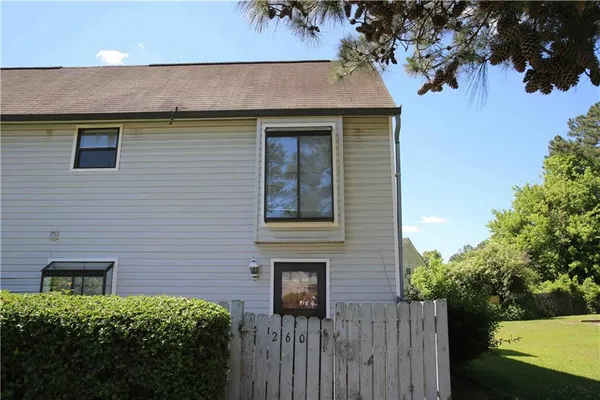 $120,000 | 260 Country Club Drive, Jonesboro, GA 30238