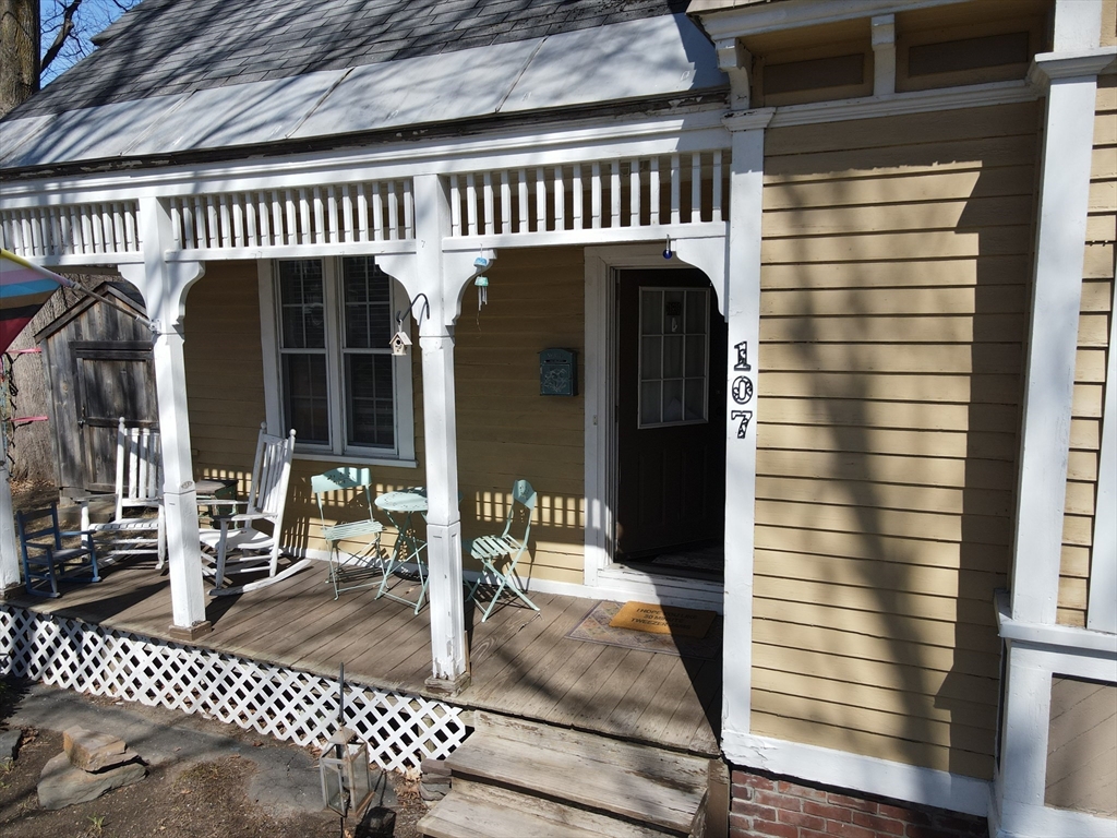 107 Shelburne Road Greenfield, MA 01301 - Photo 3 of 38 Gallery Image 3
