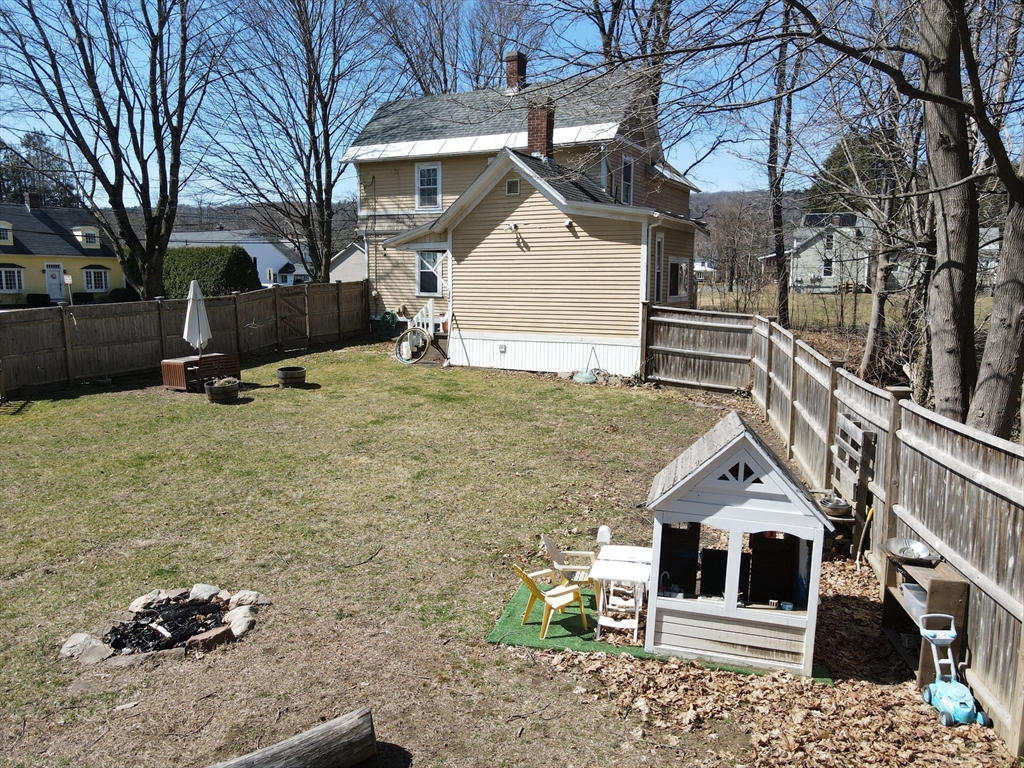 107 Shelburne Road Greenfield, MA 01301 - Photo 5 of 38 Gallery Image 5