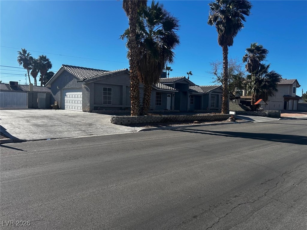 4465 East Cleveland Avenue Las Vegas, NV 89104 - Photo 4 of 50