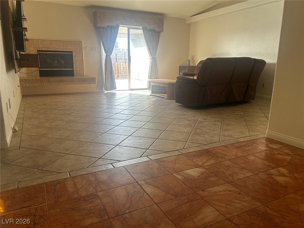 4465 East Cleveland Avenue Las Vegas, NV 89104 - Photo 5 of 50