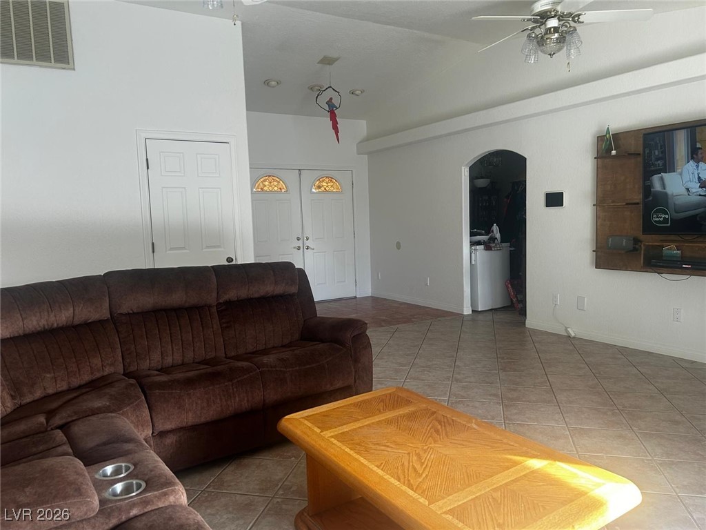 4465 East Cleveland Avenue Las Vegas, NV 89104 - Photo 8 of 50