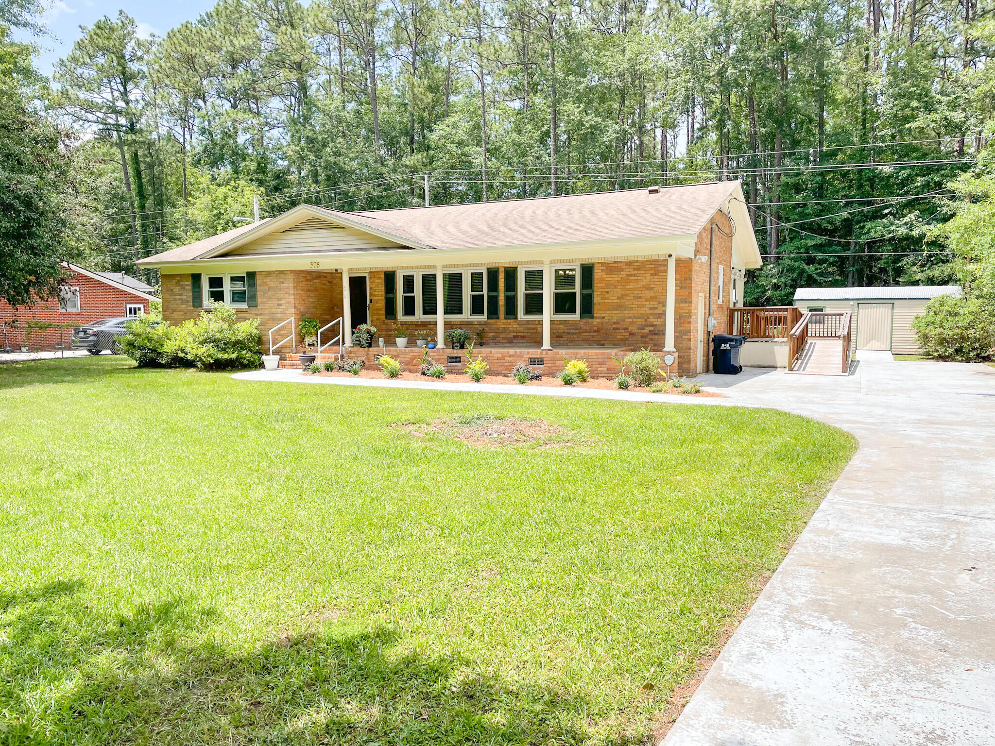 378 Otis Road Walterboro, SC 29488 - Photo 2 of 38 IMG_2645
