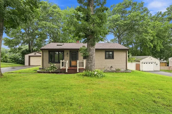 $319,900 | 68 Feltham Road, Springfield, MA 01118
