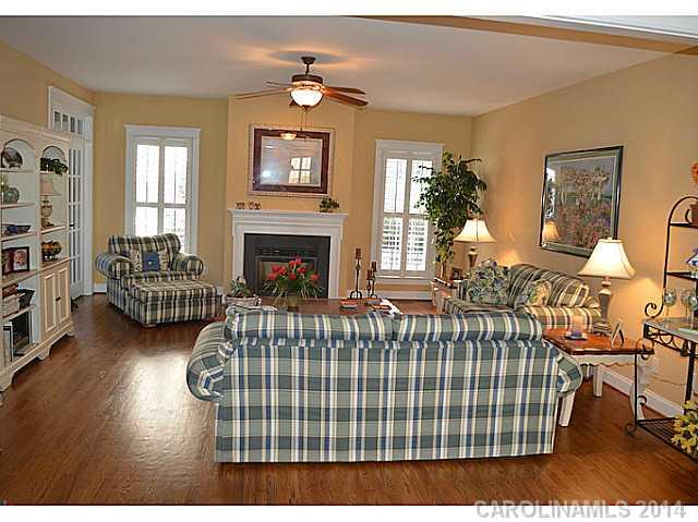 5436 Morris Hunt Drive Fort Mill, SC 29708 - Photo 3 of 16 Gallery Image 3