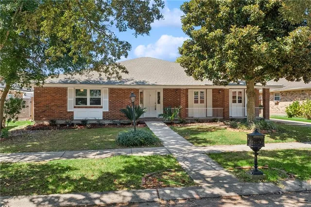 $395,000 | 3 Monte Carlo Drive, Kenner, LA 70065