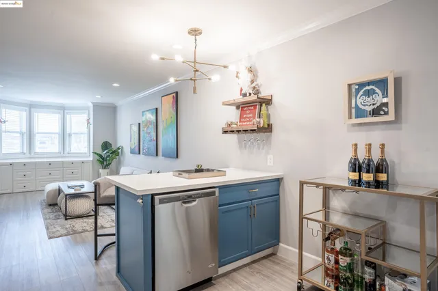 $999,000 | 527 Chester Street, Oakland, CA 94607