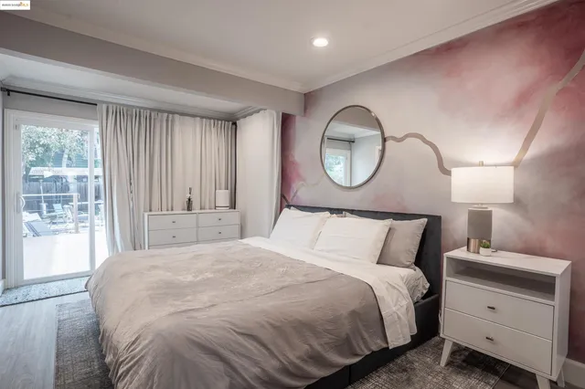 $999,000 | 527 Chester Street, Oakland, CA 94607