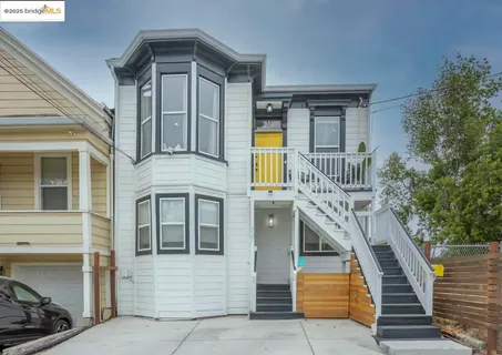 $999,000 | 527 Chester Street, Oakland, CA 94607