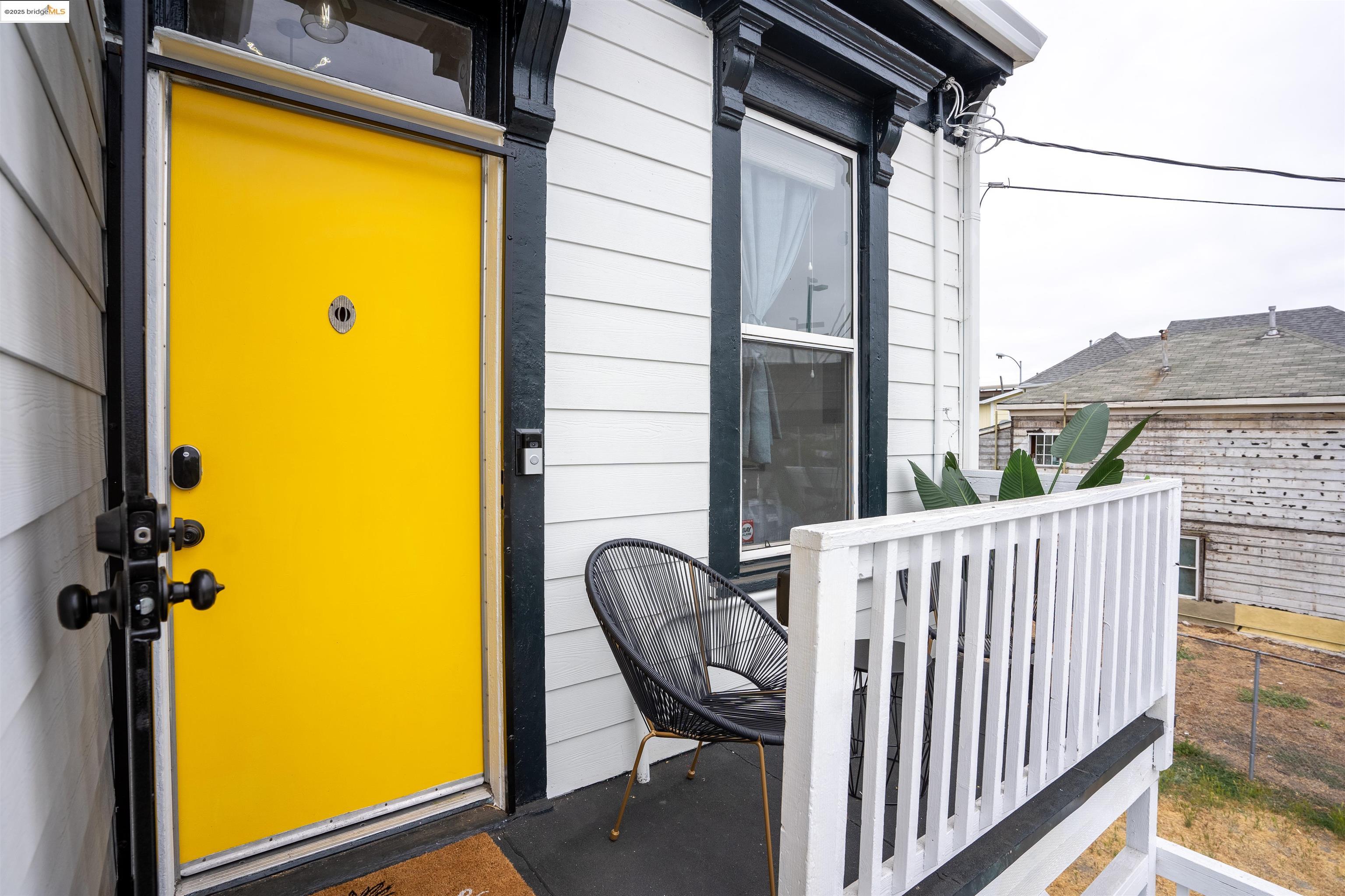 527 Chester Street Oakland, CA 94607 - Photo 35 of 59 Entrance to property