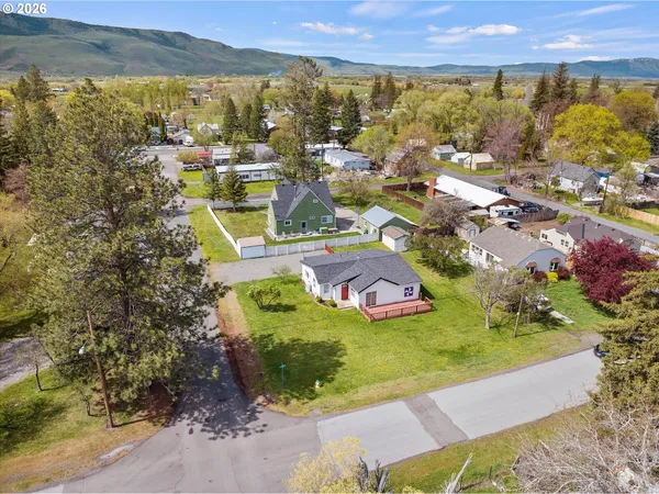$289,900 | 1020 North Bellwood Street, Union, OR 97883