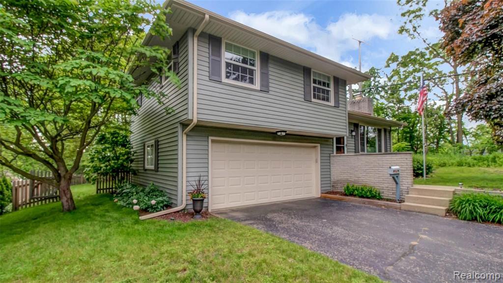 911 High Street Rochester, MI 48307 - Photo 2 of 27