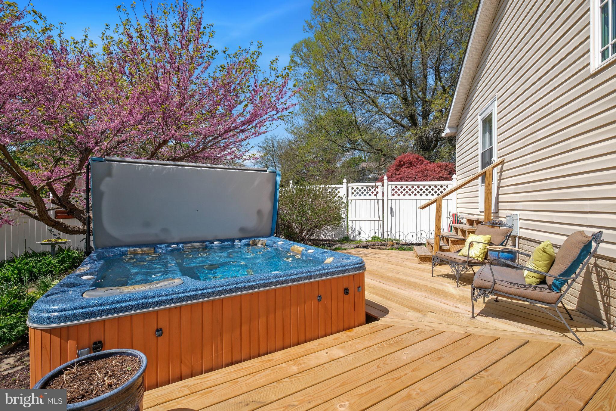 9500 Holsey Road Damascus, MD 20872 - Photo 38 of 82 Primary Suite - Private Garden