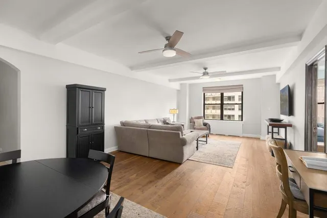 $2,270,000 | 12 West 72nd Street, Unit 14DE | Upper West Side