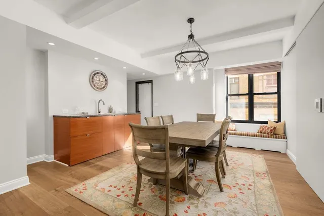 $2,270,000 | 12 West 72nd Street, Unit 14DE | Upper West Side