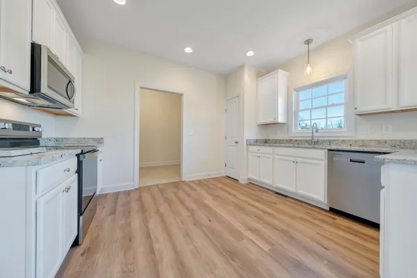 $444,950 | 2825 Russlen Drive, Salem, VA 24153