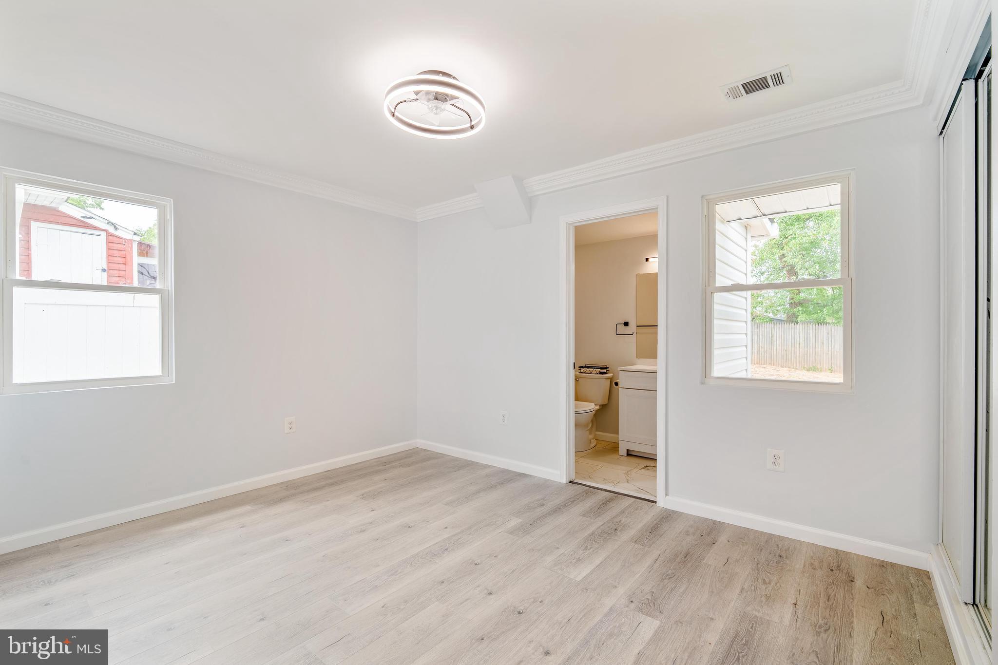 7850 Burnside Road Landover, MD 20785 - Photo 25 of 34 Master bedroom