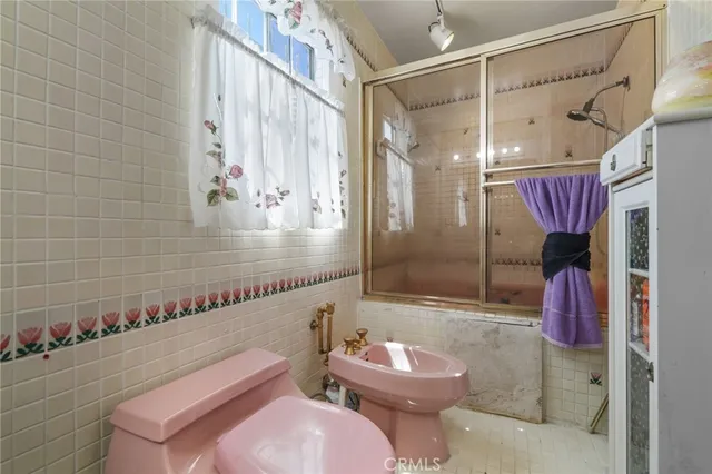 $1,249,999 | 1067 North Wilton Place, Los Angeles, CA 90038