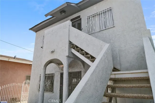$1,249,999 | 1067 North Wilton Place, Los Angeles, CA 90038