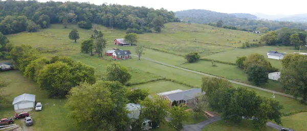 $335,000 | 715 East Poplar Bluff Road, Auburntown, TN 37016