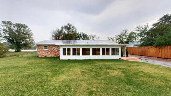 $335,000 | 715 East Poplar Bluff Road, Auburntown, TN 37016