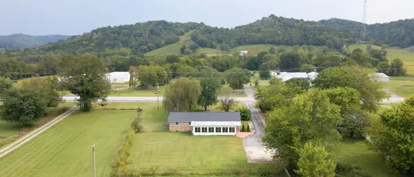 $335,000 | 715 East Poplar Bluff Road, Auburntown, TN 37016