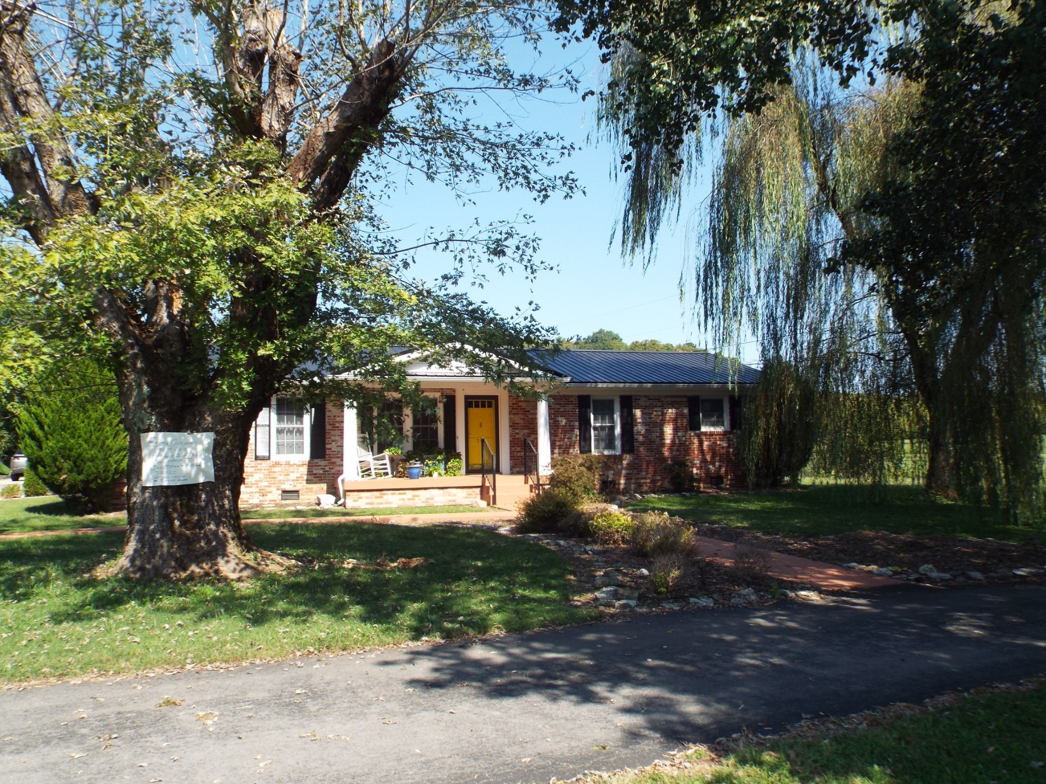 715 East Poplar Bluff Road Auburntown, TN 37016 - Photo 8 of 53