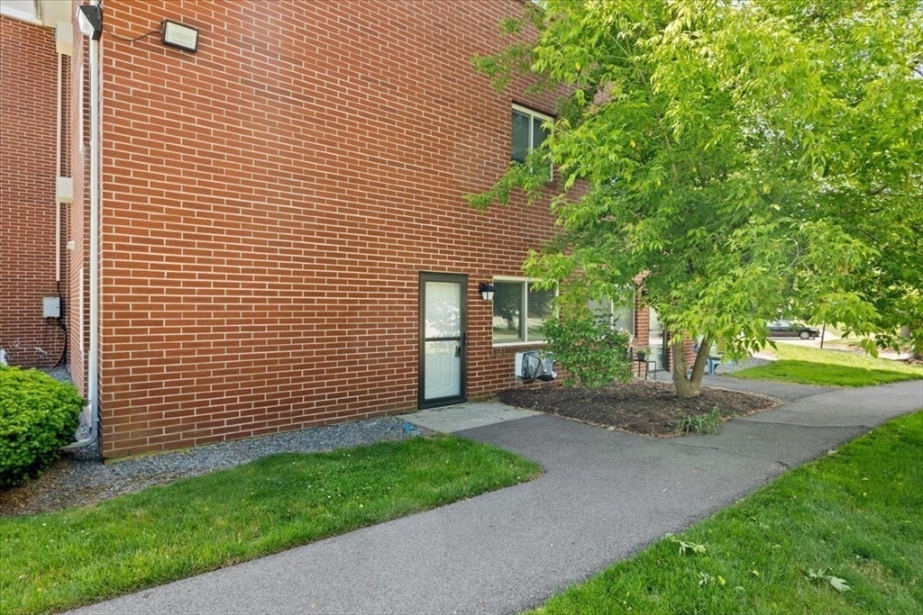 6 Dailey Street, Unit C Attleboro, MA 02703 - Photo 2 of 39