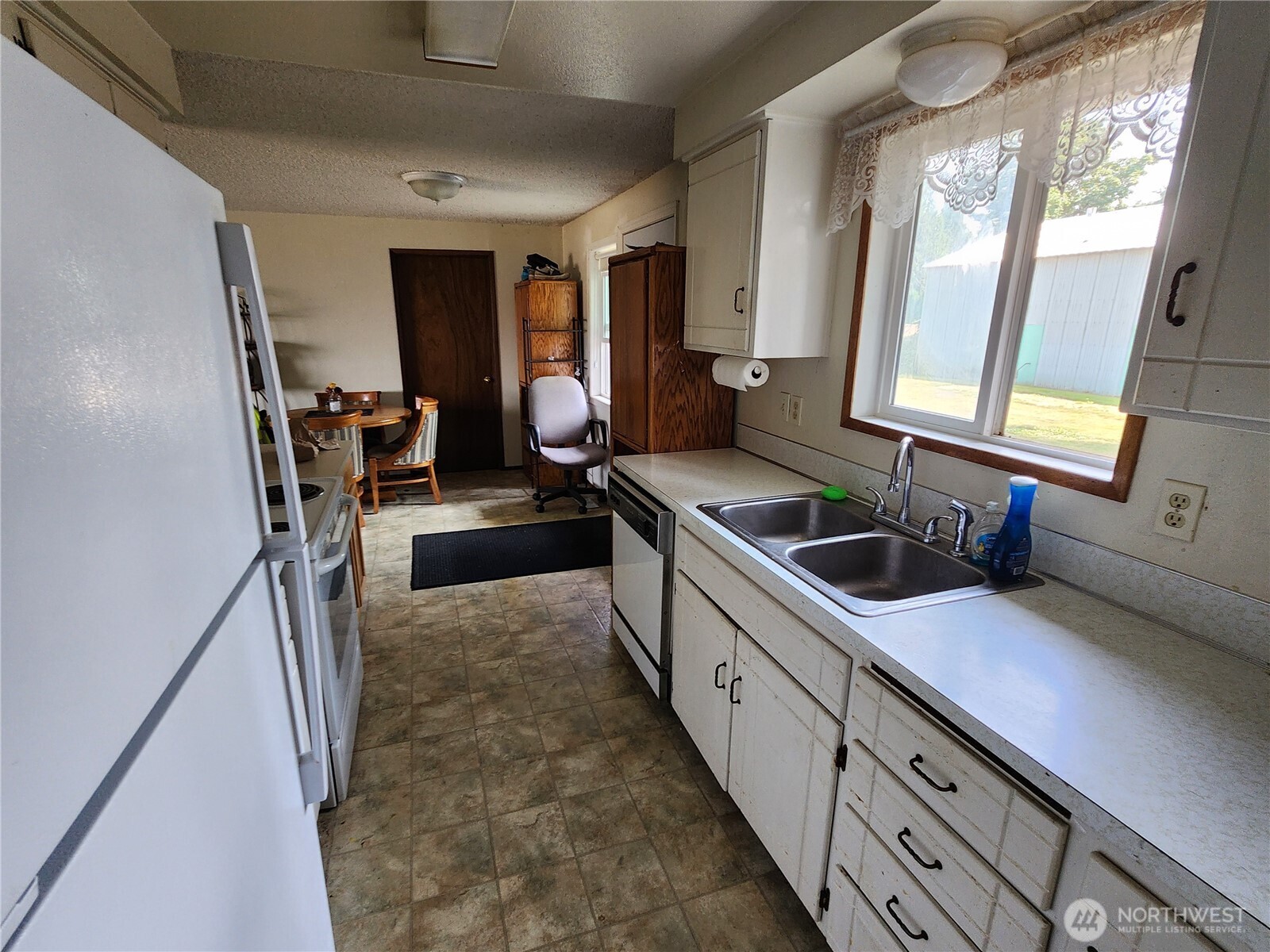 273 West Bartlett Road Lynden, WA 98264 - Photo 13 of 28 Gallery Image 13