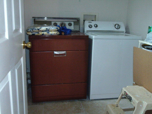 201 East Myrtle Avenue Foley, AL 36535 - Photo 11 of 21 Laundry Room
