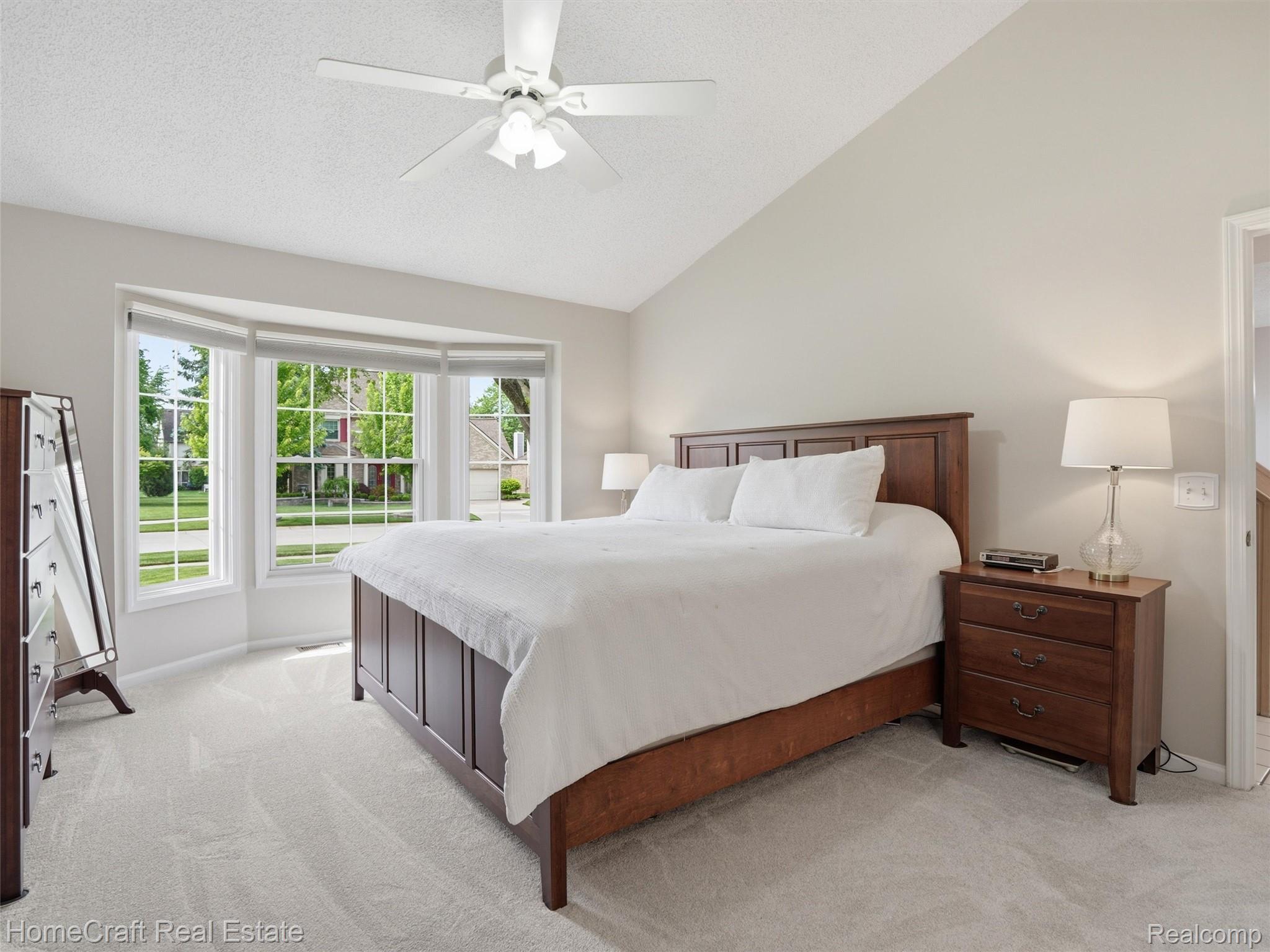 45088 Danbury Road Canton, MI 48188 - Photo 18 of 39 HomeCraft Real Estate