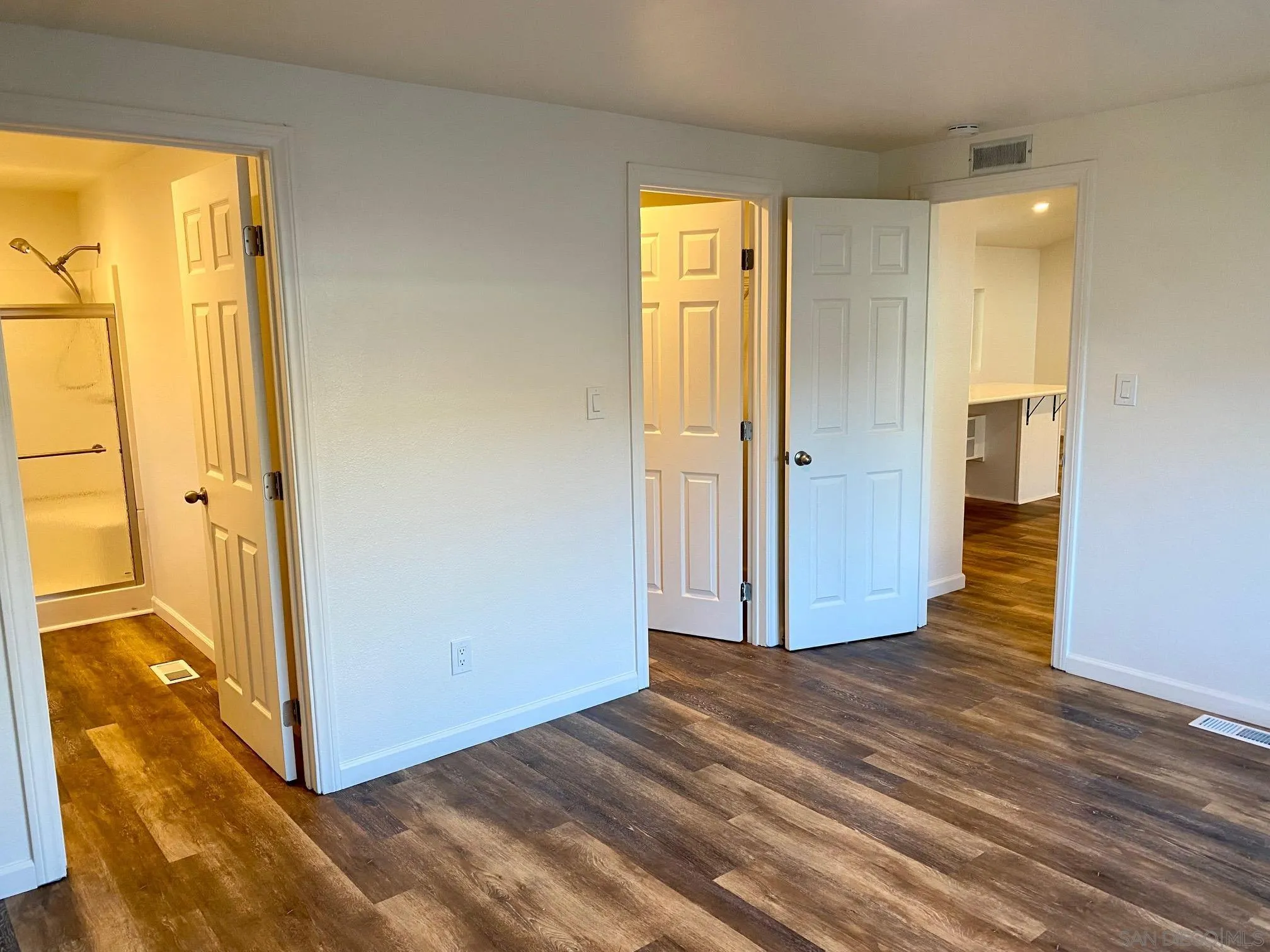 1550 Rory Simi Valley, Unit 180 Simi Valley, CA 93063 - Photo 17 of 26 Gallery Image 17