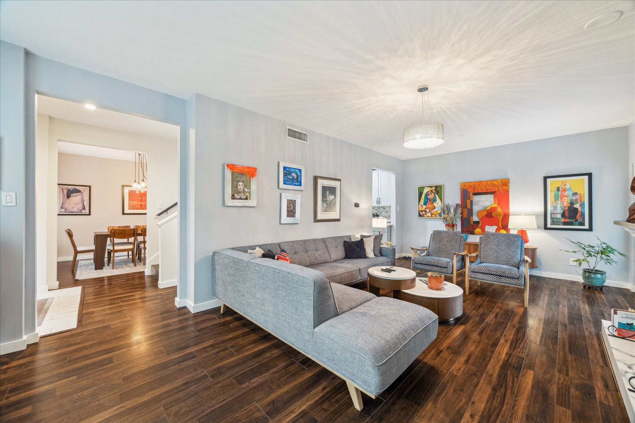 2100 Tanglewilde Street, Unit 373 Houston, TX 77063 - Photo 4 of 21 Another view of the Family room