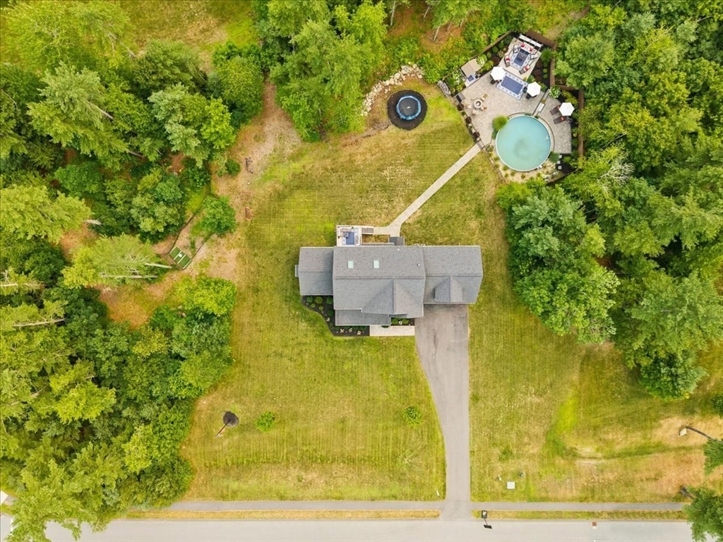 8 Paddock Circle Middleboro, MA 02346 - Photo 7 of 42