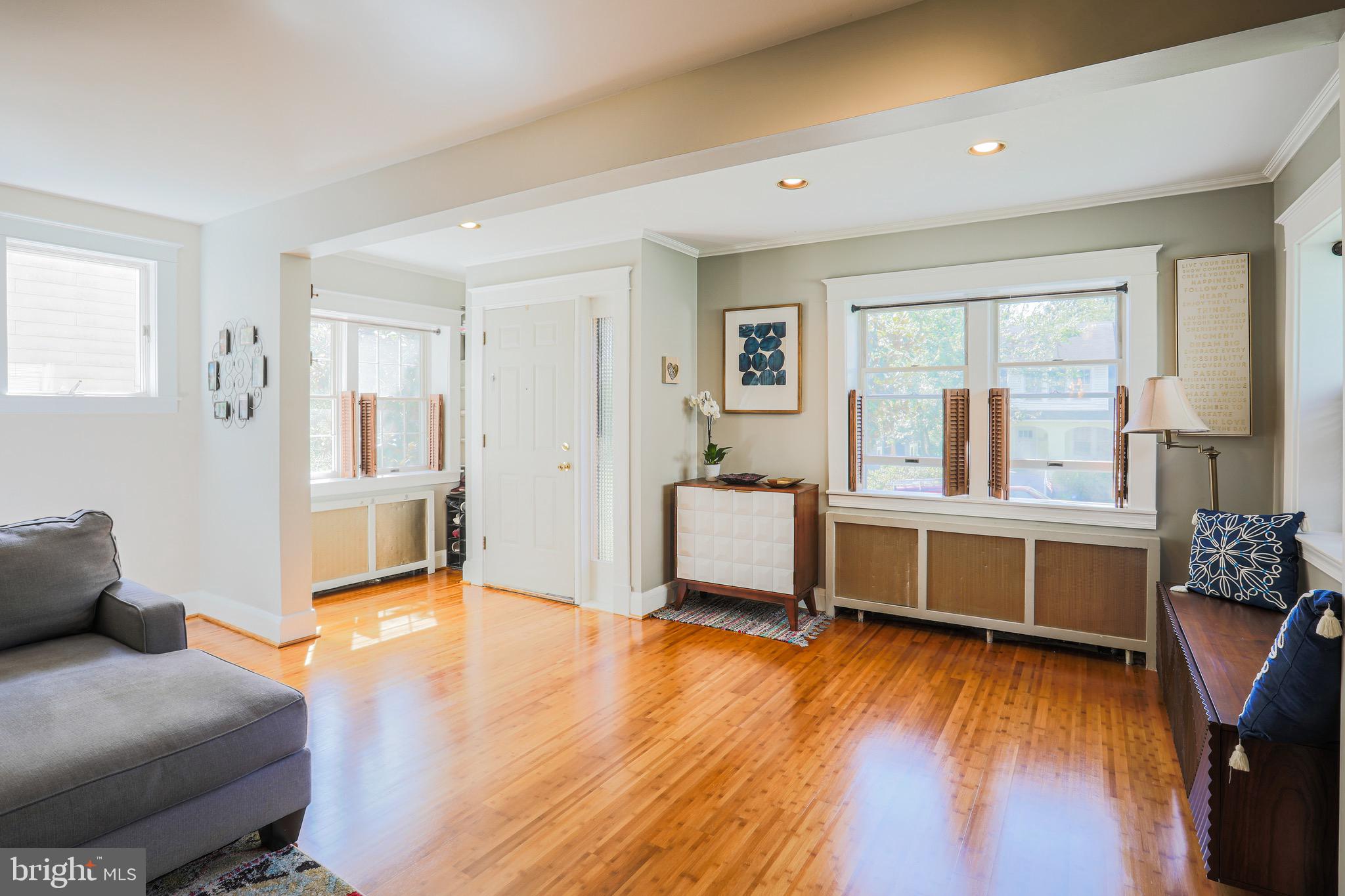 6001 Sycamore Road Baltimore, MD 21212 - Photo 2 of 35 Gallery Image 2