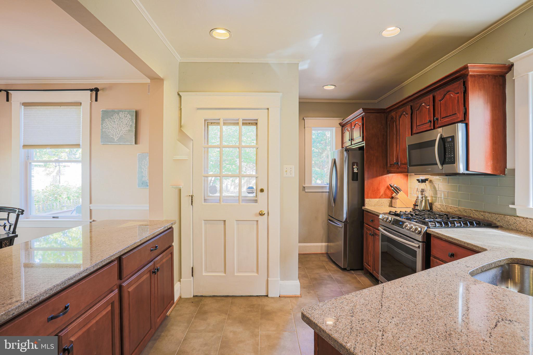 6001 Sycamore Road Baltimore, MD 21212 - Photo 12 of 35 Gallery Image 12