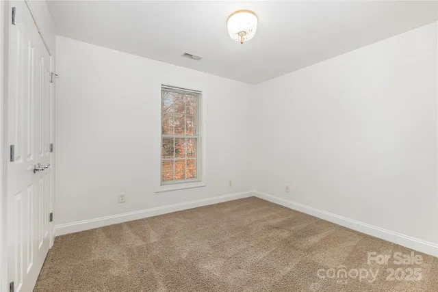 $674,900 | 884 Clonmel Drive, Matthews, NC 28104