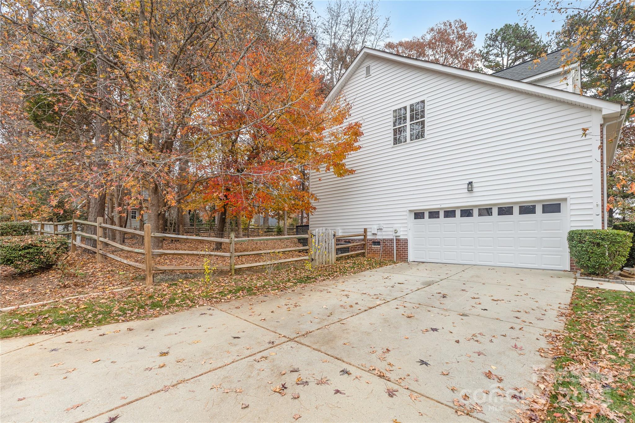 884 Clonmel Drive Matthews, NC 28104 - Photo 38 of 48 a view of a house with a yard
