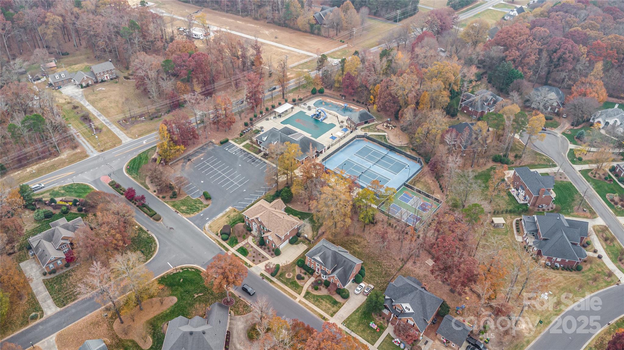 884 Clonmel Drive Matthews, NC 28104 - Photo 43 of 48 view of a city