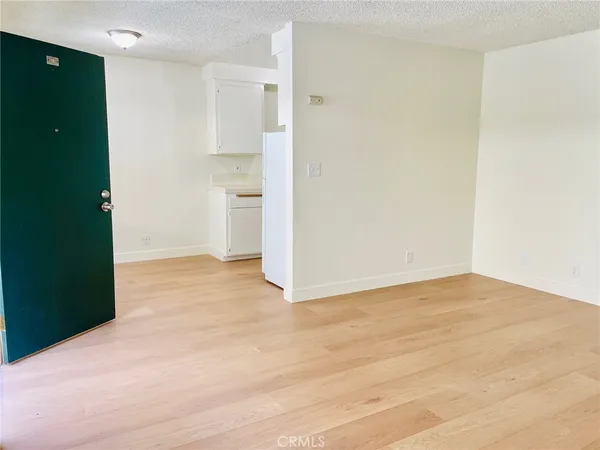 $1,985 | 4777 West 132nd Street, Unit 9, Hawthorne, CA 90250