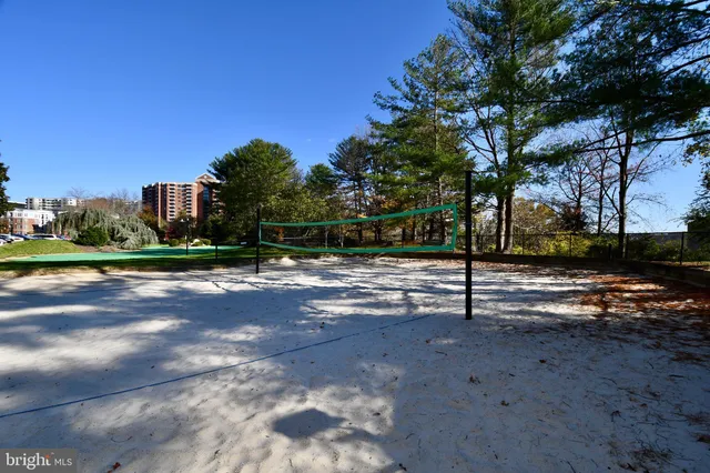 a view of a workspace with furniture
